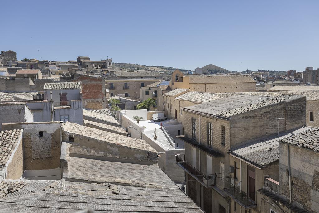 Canicattì Beatus Suites And Rooms B&B المظهر الخارجي الصورة